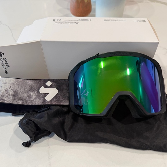 Sweet Protection Durden Rig REFLECT - Picture 1 of 6